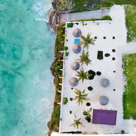 Aquamarina Hotel Джамбиани Екстериор снимка