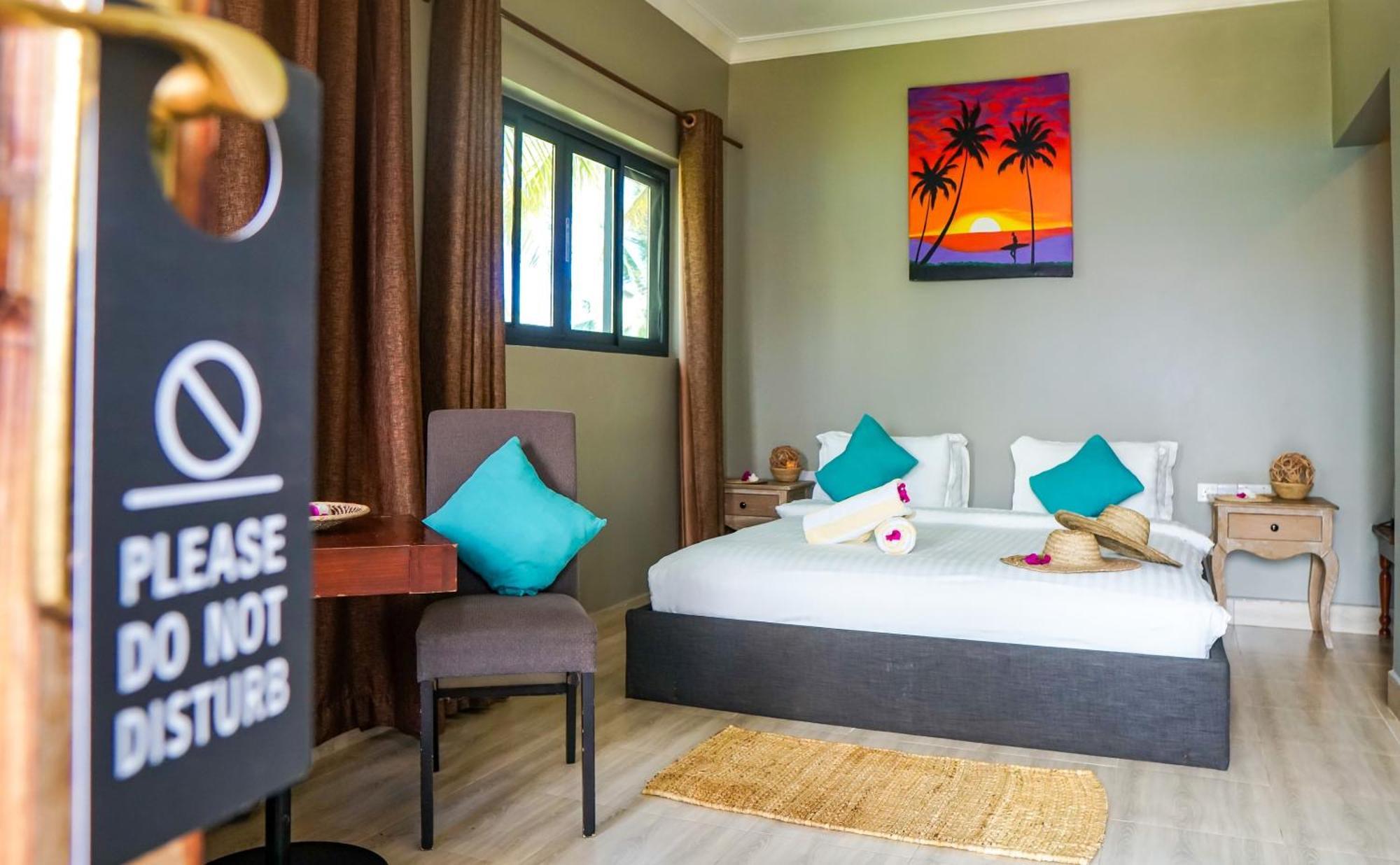 Aquamarina Hotel Джамбиани Екстериор снимка