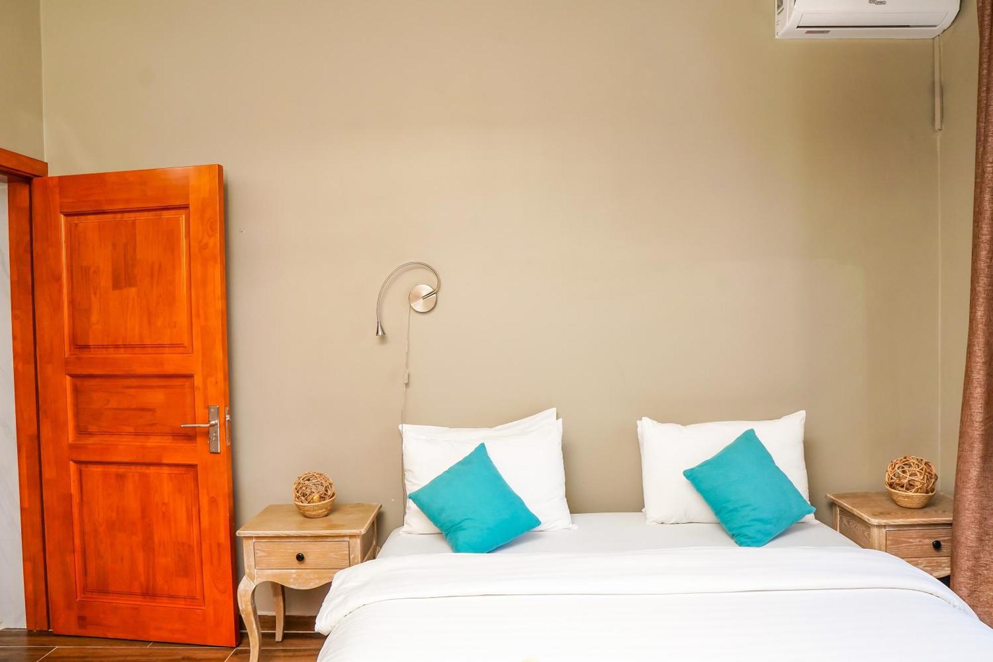 Aquamarina Hotel Джамбиани Екстериор снимка
